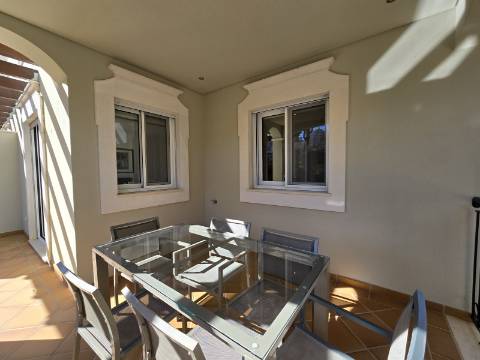 Moradia em banda V3 - The Crest