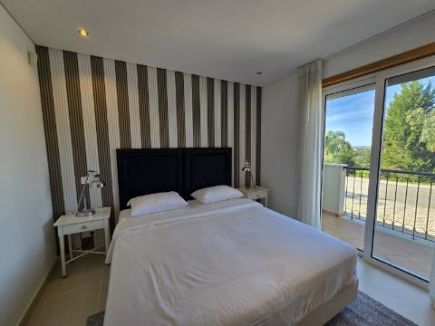 Moradia em banda V3 - The Crest