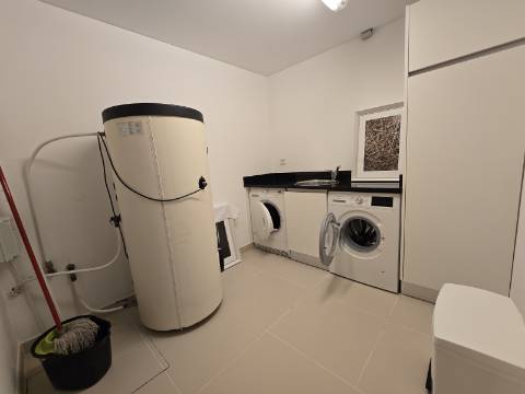 Moradia em banda V3 - The Crest