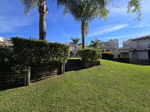 Moradia em banda V3 - The Crest