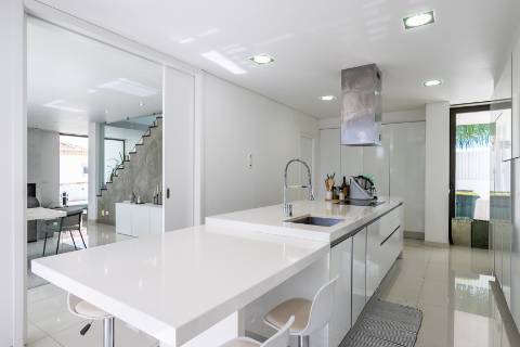 Moradia V4 - Perto da Praia de Faro