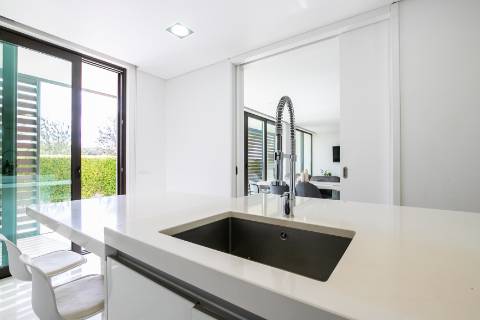 Moradia V4 - Perto da Praia de Faro