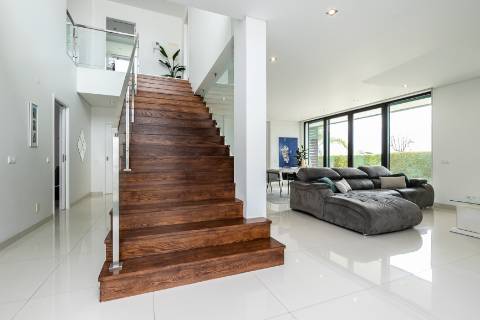 Moradia V4 - Perto da Praia de Faro