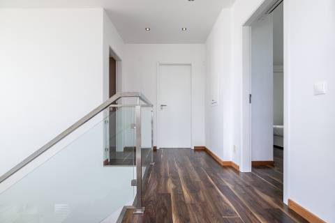 Moradia V4 - Perto da Praia de Faro