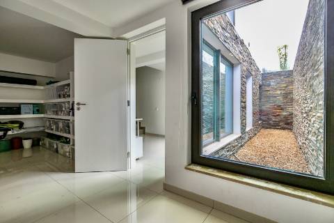 Moradia V4 - Perto da Praia de Faro