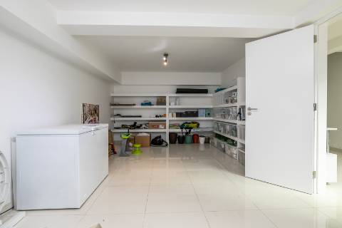 Moradia V4 - Perto da Praia de Faro