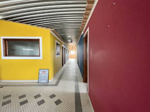 Armazém para venda- Vilamoura