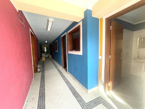 Armazém para venda- Vilamoura