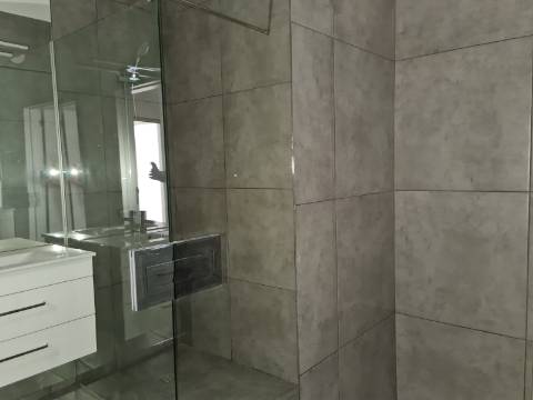 Apartamento T4 para venda na baixa de Faro