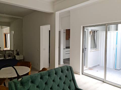 Apartamento T4 para venda na baixa de Faro