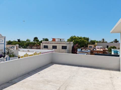 Apartamento T4 para venda na baixa de Faro