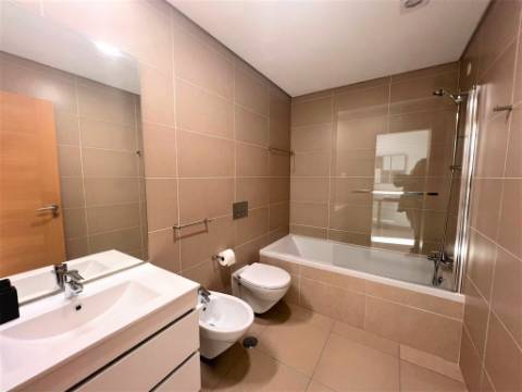 Moradia V3 em condominio fechado- Alcantarilha Orange- novo