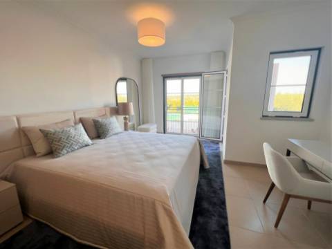 Moradia V3 em condominio fechado- Alcantarilha Orange- novo