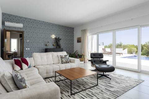 Moradia contemporânea V4 - Loulé