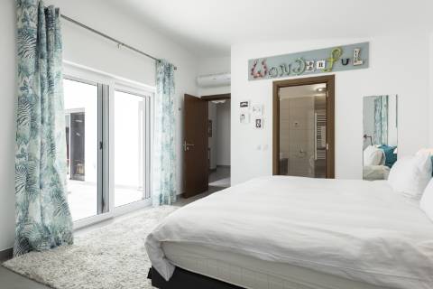 Moradia contemporânea V4 - Loulé