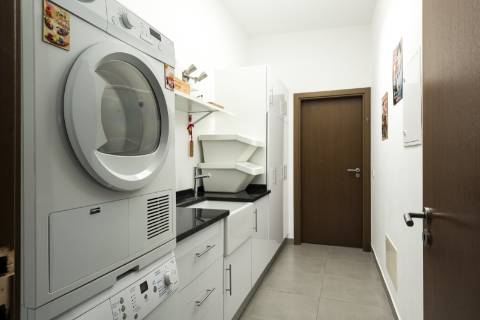 Moradia contemporânea V4 - Loulé