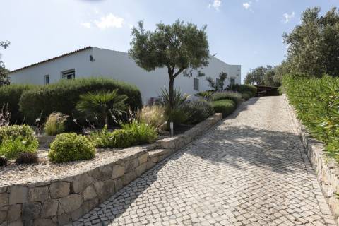 Moradia contemporânea V4 - Loulé