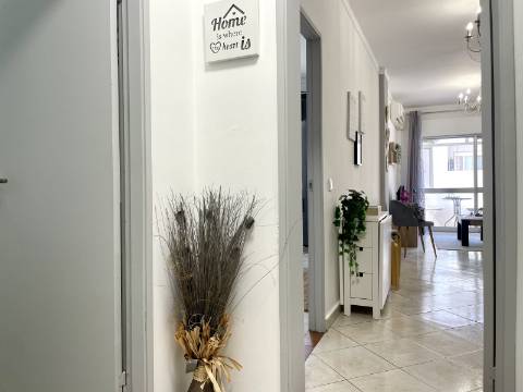 Venda - Apartamento T1 em Quarteira