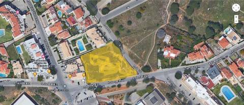 Terreno urbano para construção de prédio residencial e comercial