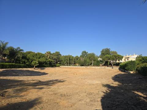 Terreno Frente Golf - Vila Sol