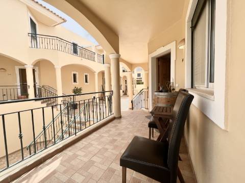 Moradia em Banda - Boliqueime