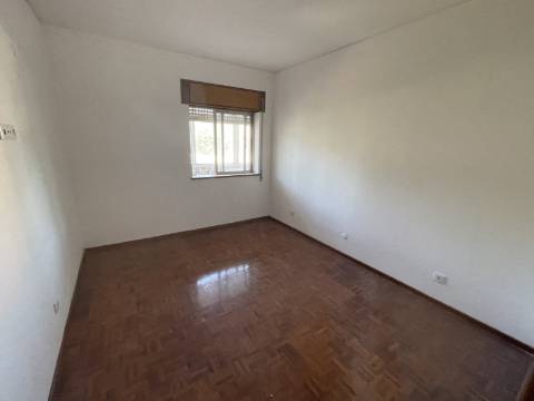 Venda - Apartamento T3 em Loulé