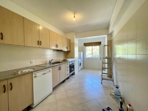 Venda - Apartamento T3 em Loulé