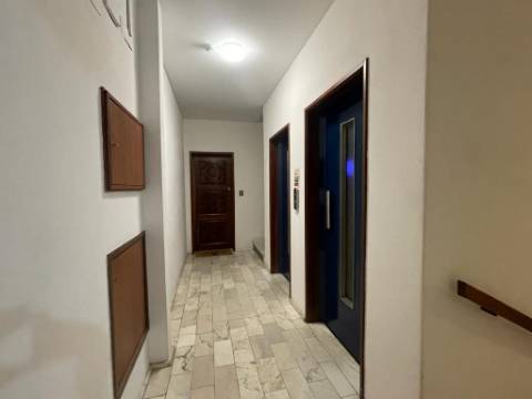 Venda - Apartamento T3 em Loulé