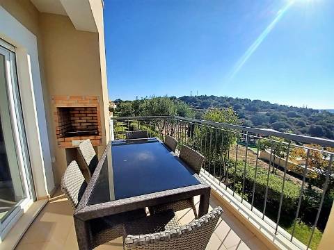 Moradia V3 em banda - Mexilhoeira Grande