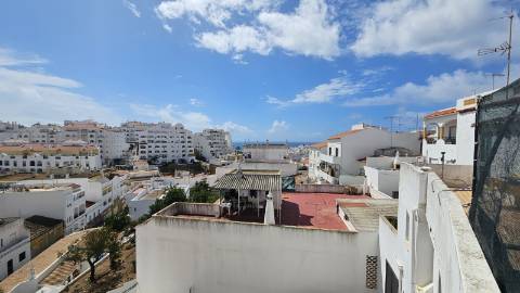 Apartamento T3 para remodelar em Albufeira