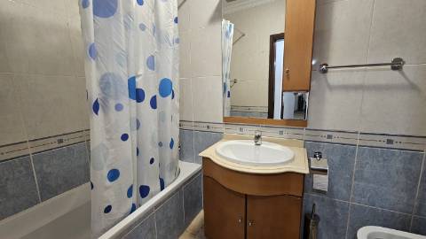 Apartamento T3 para remodelar em Albufeira