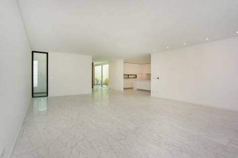 Moradia Contemporânea de 4 Quartos - Vista Victoria Golf Course , Vilamoura