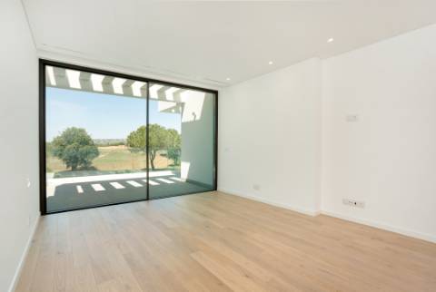 Moradia Contemporânea de 4 Quartos - Vista Victoria Golf Course , Vilamoura