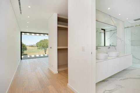 Moradia Contemporânea de 4 Quartos - Vista Victoria Golf Course , Vilamoura