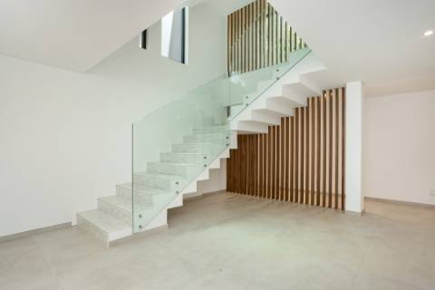 Moradia Contemporânea de 4 Quartos - Vista Victoria Golf Course , Vilamoura