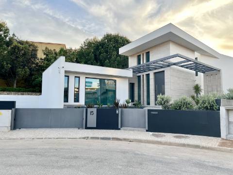 Moradia Contemporânea de 4 Quartos - Vista Victoria Golf Course , Vilamoura