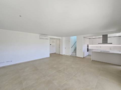 Magnífica Penthouse T2 com Roof Top - Albufeira