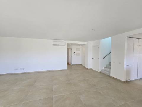 Magnífica Penthouse T2 com Roof Top - Albufeira