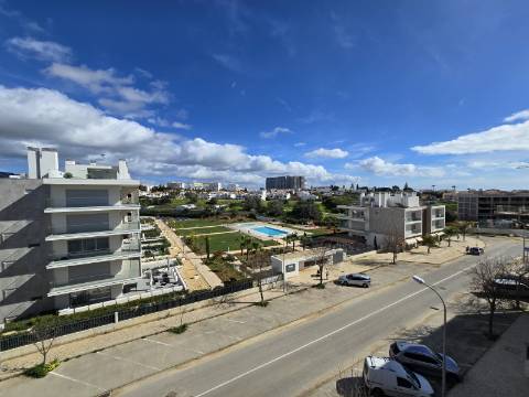 Magnífica Penthouse T2 com Roof Top - Albufeira