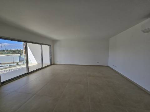 Magnífica Penthouse T2 com Roof Top - Albufeira