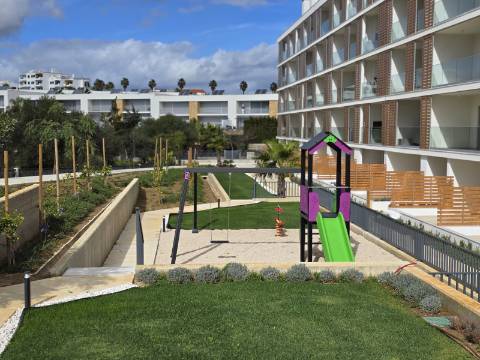 Magnífica Penthouse T2 com Roof Top - Albufeira