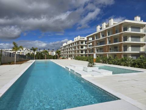 Magnífica Penthouse T2 com Roof Top - Albufeira