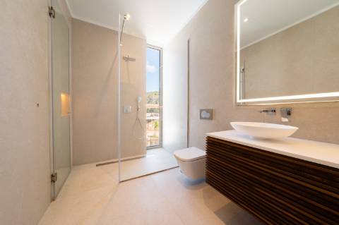 Luxuosa V6 - Cascais