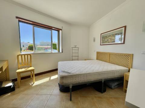 Venda - Apartamento T2 em Albufeira