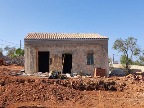 Venda - Terreno com ruina Moncarapacho