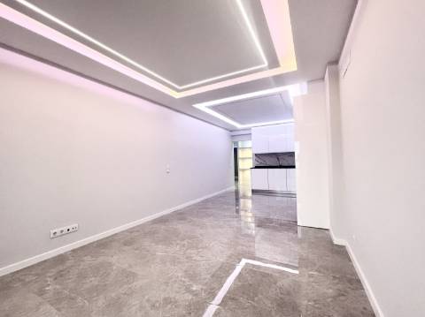 Apartamento T2 frente mar em Quarteira