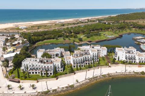 Apartamento T1 - Com vista para marina e lago, Vilamoura