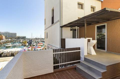 Apartamento T1 - Com vista para a Marina de Vilamoura