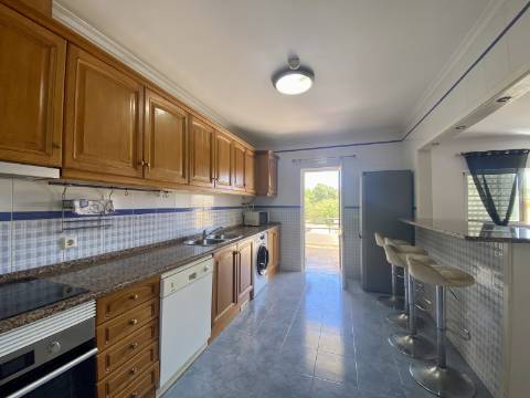 Apartamento T1+1 - Albufeira