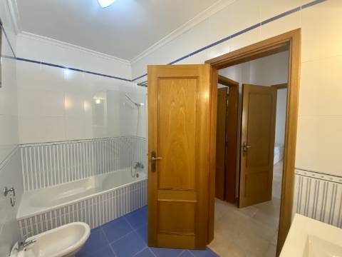 Apartamento T1+1 - Albufeira